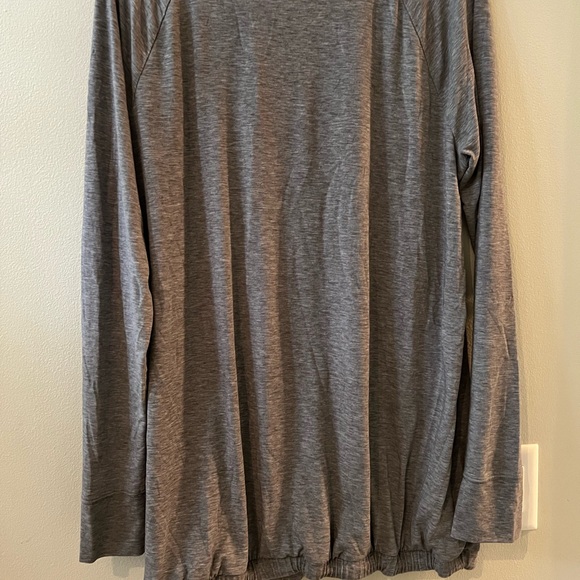 Gap fit breathe long sleeve tee - Picture 7 of 8